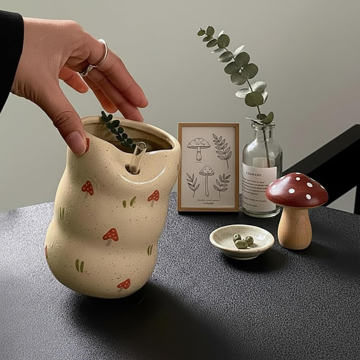 Thenshop Ceramic Coffee Mug with Sip Hole Espresso Cup 13.5oz Modern Coffee Cup Elegant Pottery Mug with Timber Design for Kitchen Dining Tea Milk Birthday Gift for Women