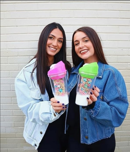 Portable Plastic Cereal Cup for Breakfast Easy to Carry to Go Cereal and Milk Container