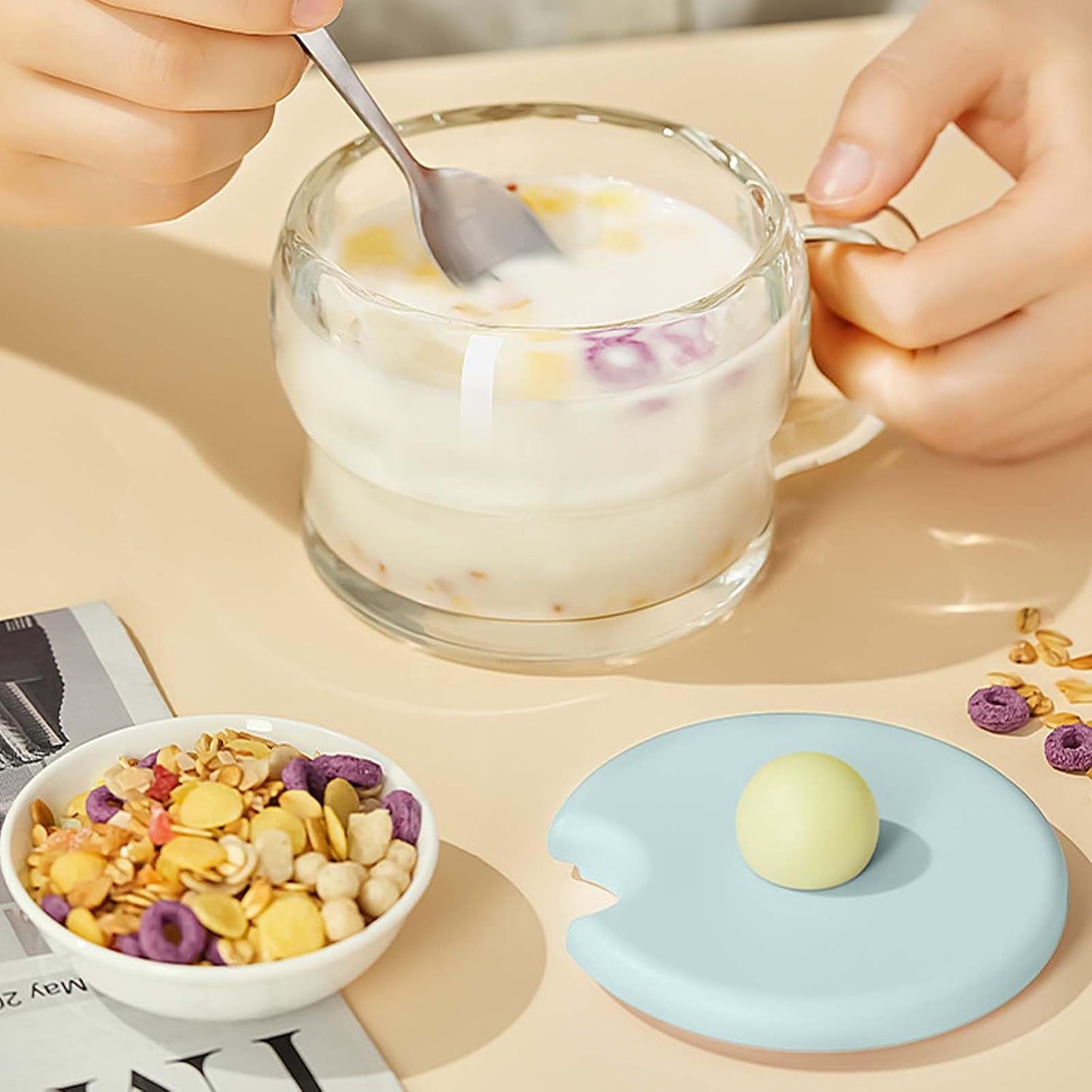 300ml Coffee Mugs, Breakfast Cups with Lid and Spoon, Coffee Cups Glass, Juice Cup, Glass Coffee Cup for Milk, Coffee, Oats, Yogurt, Oatmeal (Transparent)